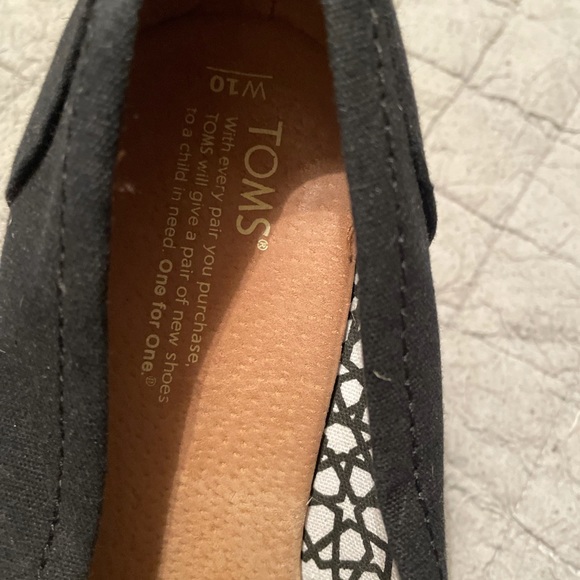 Like new Toms wedge heel - Picture 3 of 4